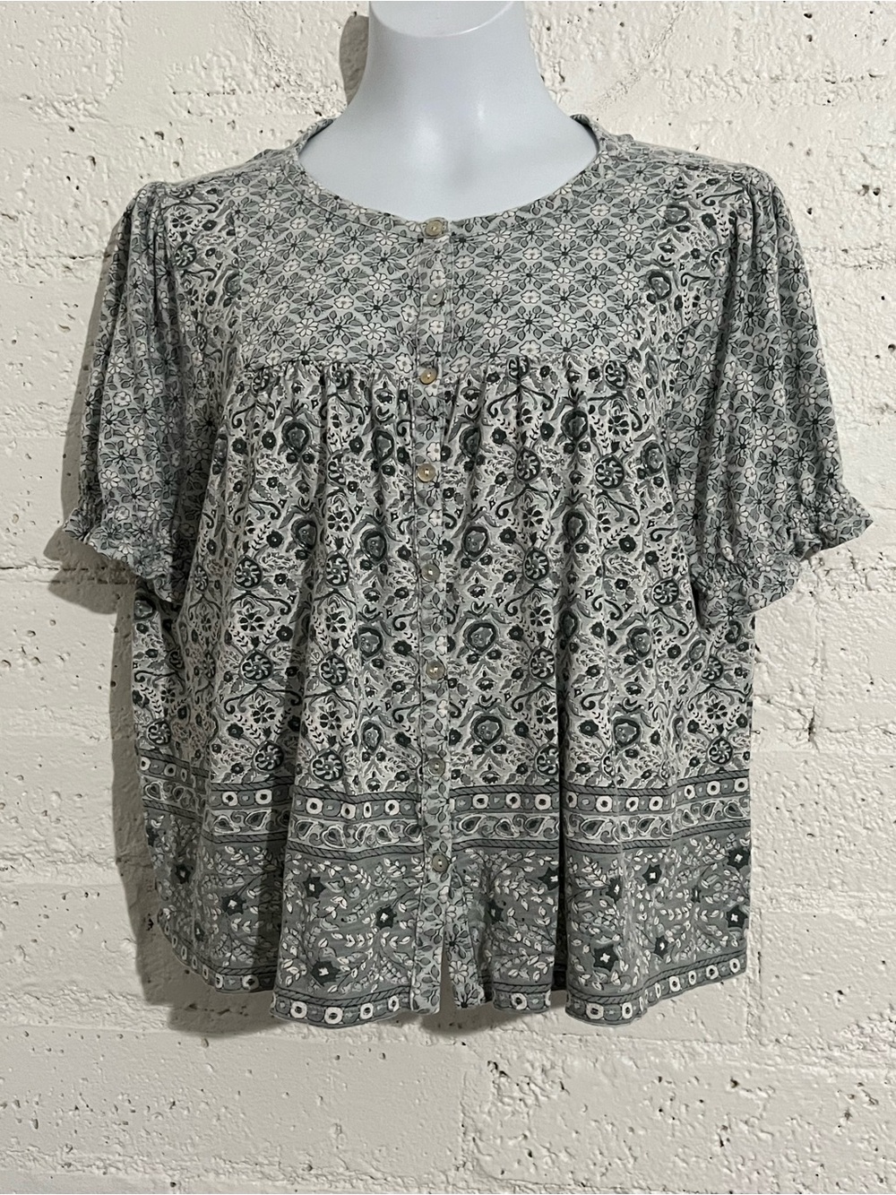 Lucky Brand Top L Green Floral Short Sleeve Cotton Modal Blend Button Front BW20